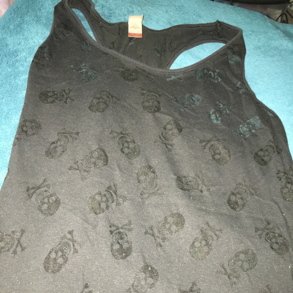 Skull Burnout Top